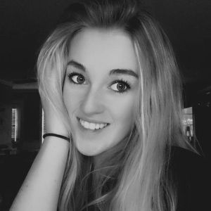 Meet your Posher, Lily